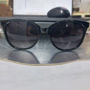 Simple Foster Grant Sunglasses DG0824 FGL Black Summer Must Have Shades